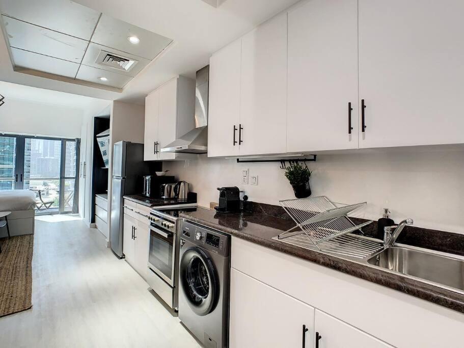 Luxury Modern Studio In Jlt With Amazing View & Rooftop Pool - Sleeps 3 ドバイ エクステリア 写真