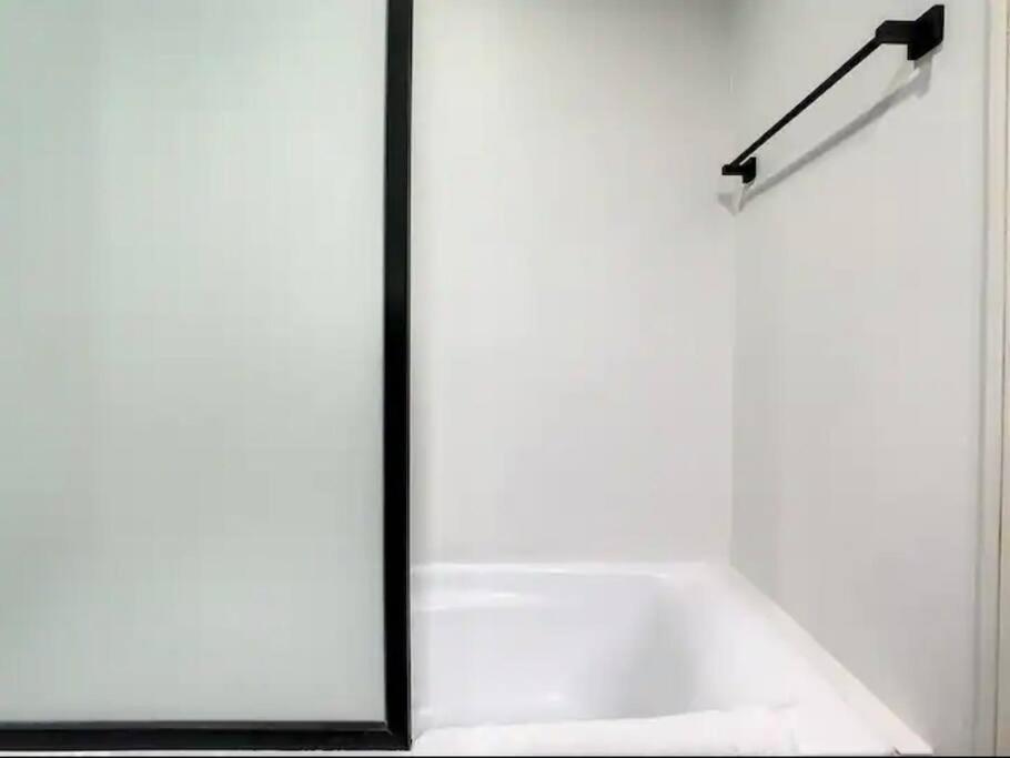 Luxury Modern Studio In Jlt With Amazing View & Rooftop Pool - Sleeps 3 ドバイ エクステリア 写真