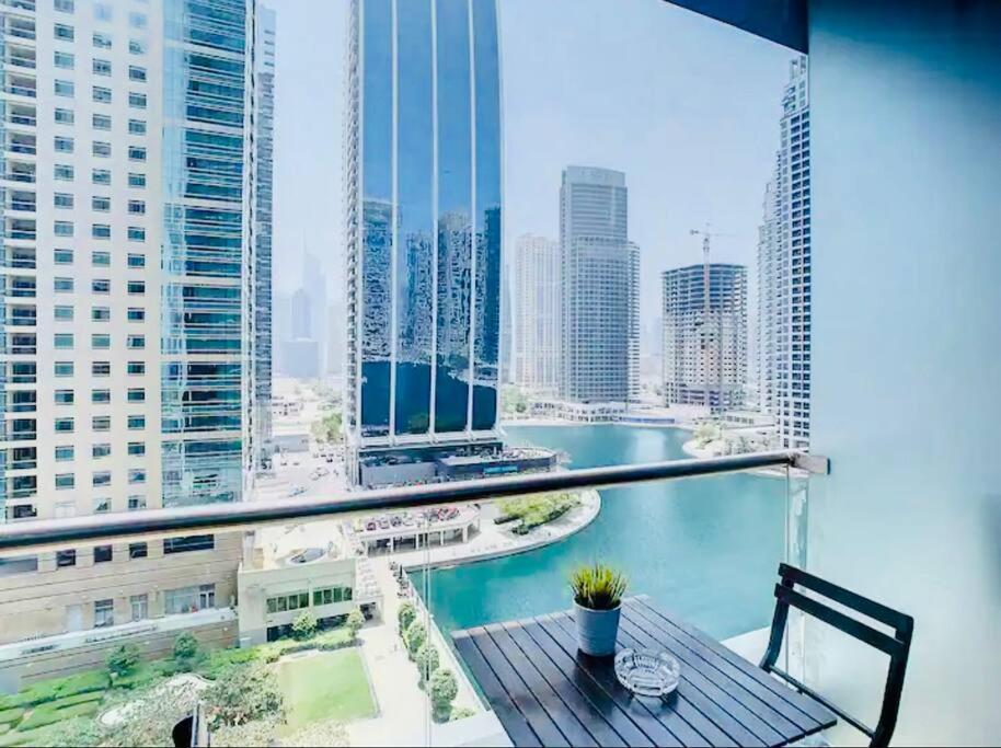 Luxury Modern Studio In Jlt With Amazing View & Rooftop Pool - Sleeps 3 ドバイ エクステリア 写真